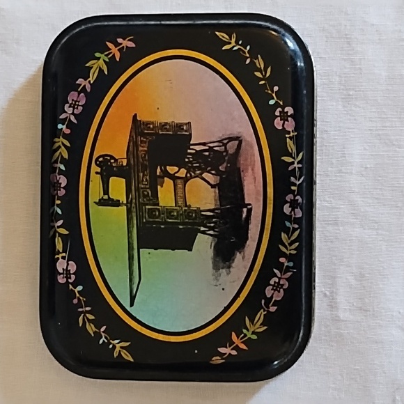 SINGER SEWING MACHINE VINTAGE TIN, EXCELLENT CONDITION - Picture 2 of 9